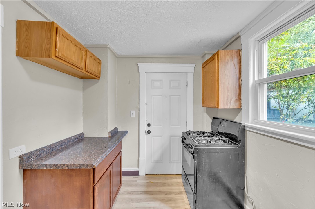 1325 Curtis Street Akron OH 44301