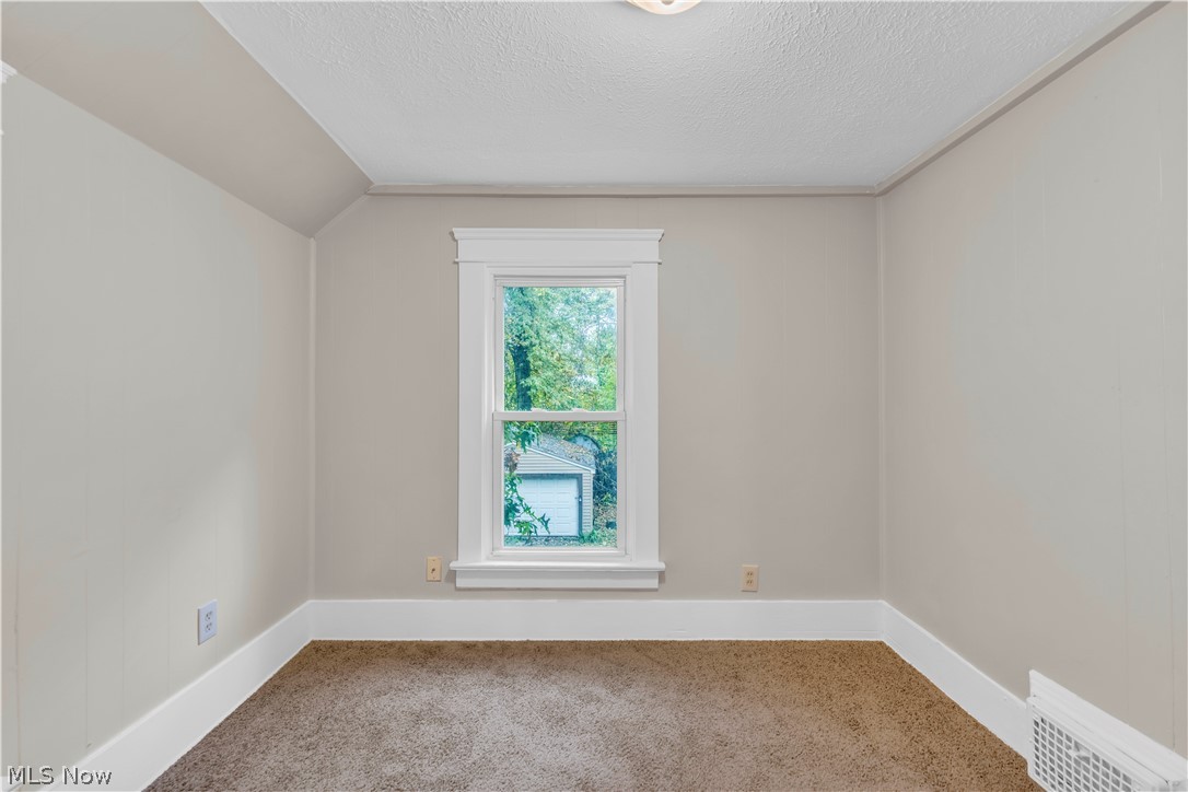 1325 Curtis Street Akron OH 44301