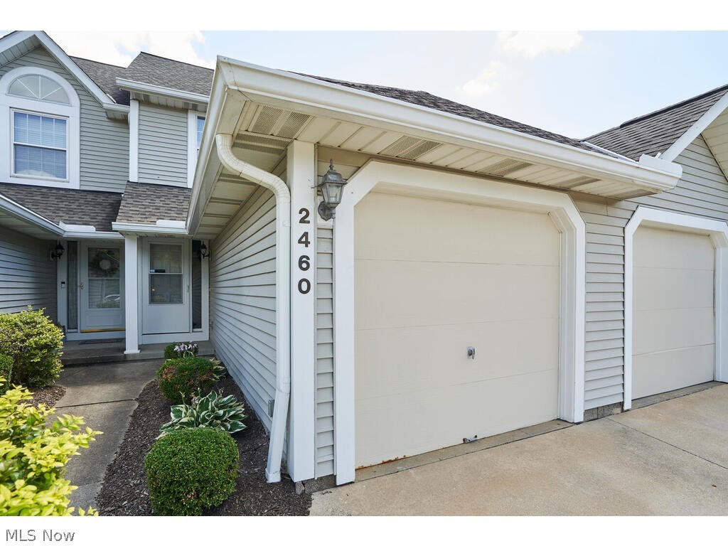 2460 Wrens Drive S Stow OH 44224
