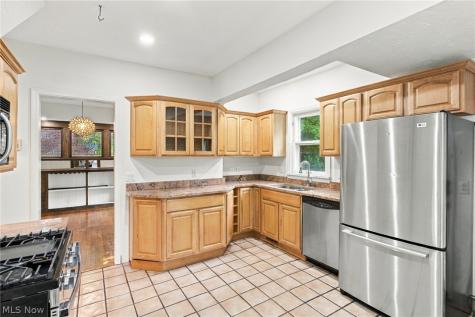 2828 Hampshire Road Cleveland Heights OH 44118