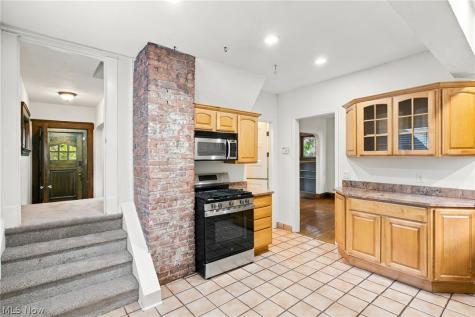 2828 Hampshire Road Cleveland Heights OH 44118