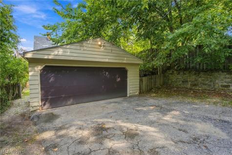 2828 Hampshire Road Cleveland Heights OH 44118