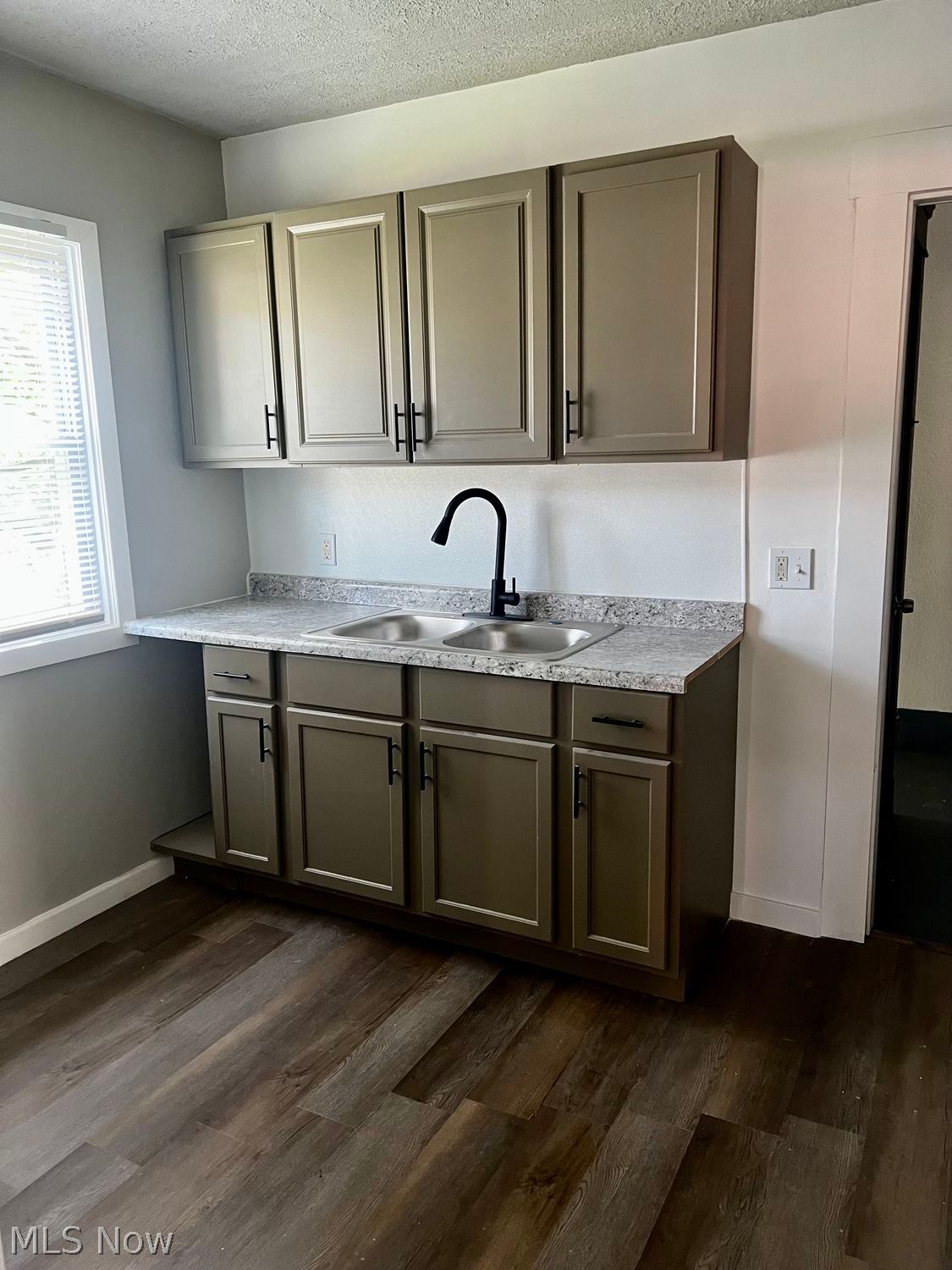 1516 E 173rd Street Cleveland OH 44110