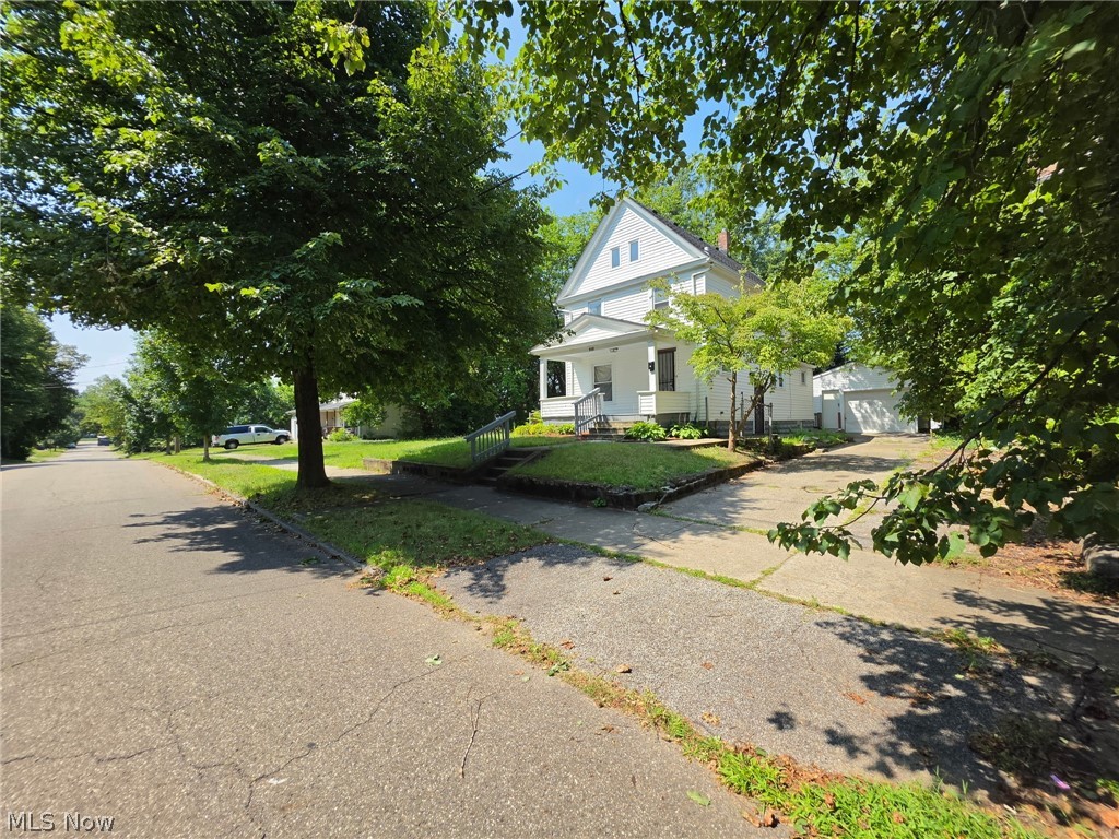 958 Haynes Akron OH 44307
