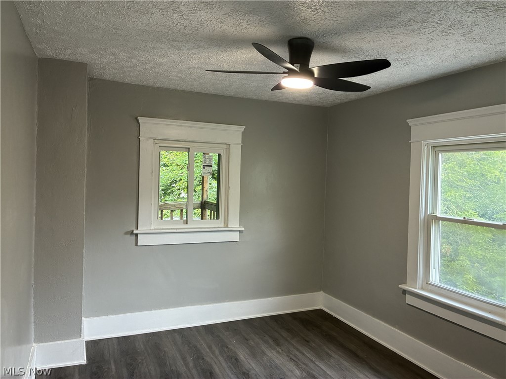 958 Haynes Akron OH 44307