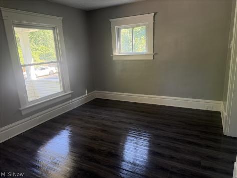 958 Haynes Akron OH 44307