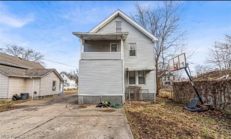 788 E 156th Street Cleveland OH 44110