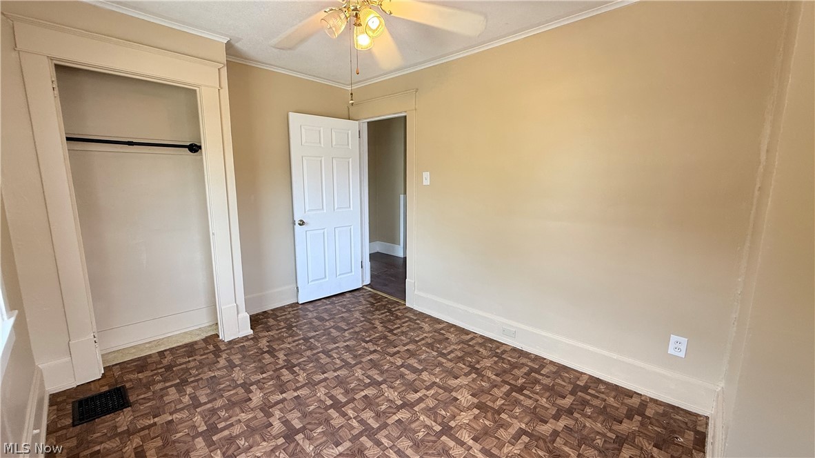 592 Lindell Street Akron OH 44305