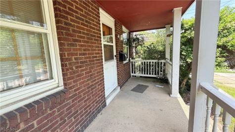 592 Lindell Street Akron OH 44305