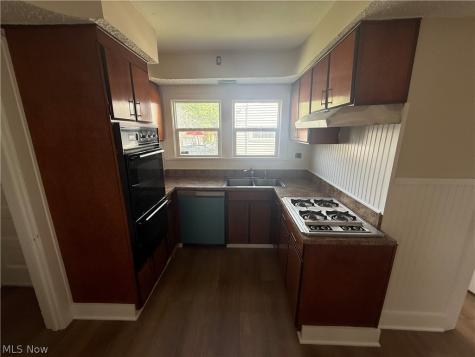 3012 Albion Road Cleveland OH 44120