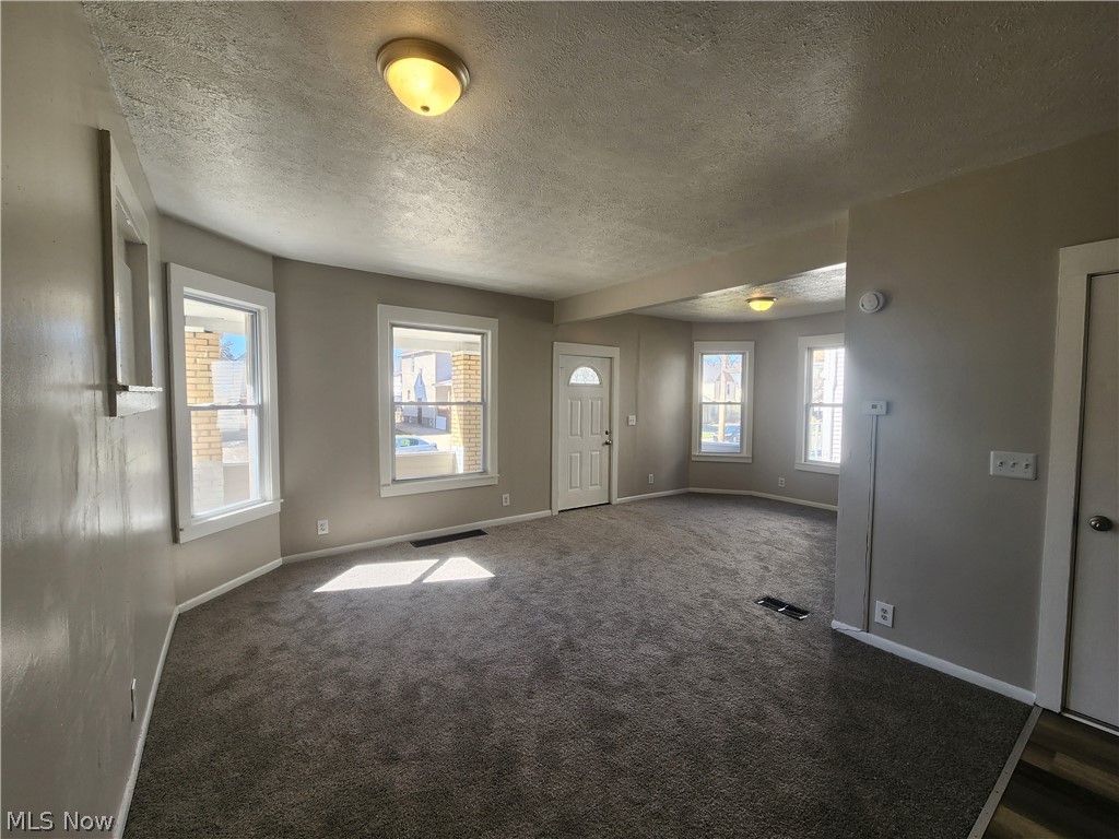 2063 W 104th Street Cleveland OH 44102