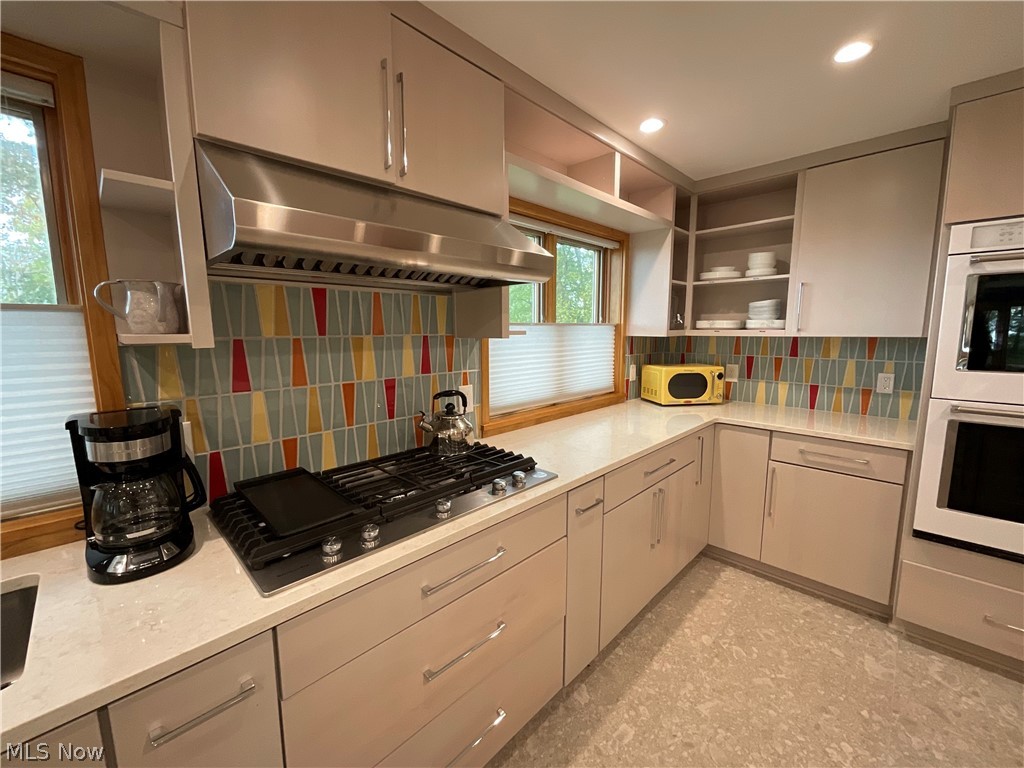 31 Minnewawa Drive Timberlake OH 44095