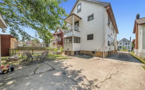 2287 Ogontz Avenue Lakewood OH 44107