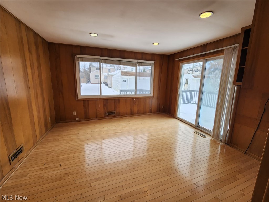 2413 Elmdale Road University Heights OH 44118