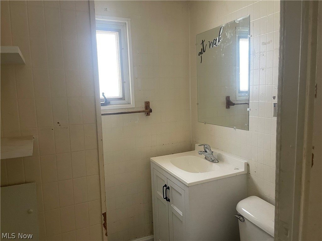 1365 East Avenue Akron OH 44307
