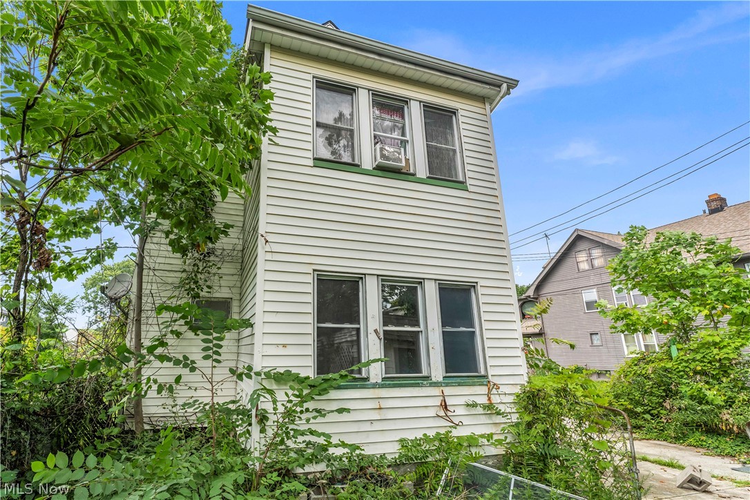 12322 Fairport Avenue Cleveland OH 44108