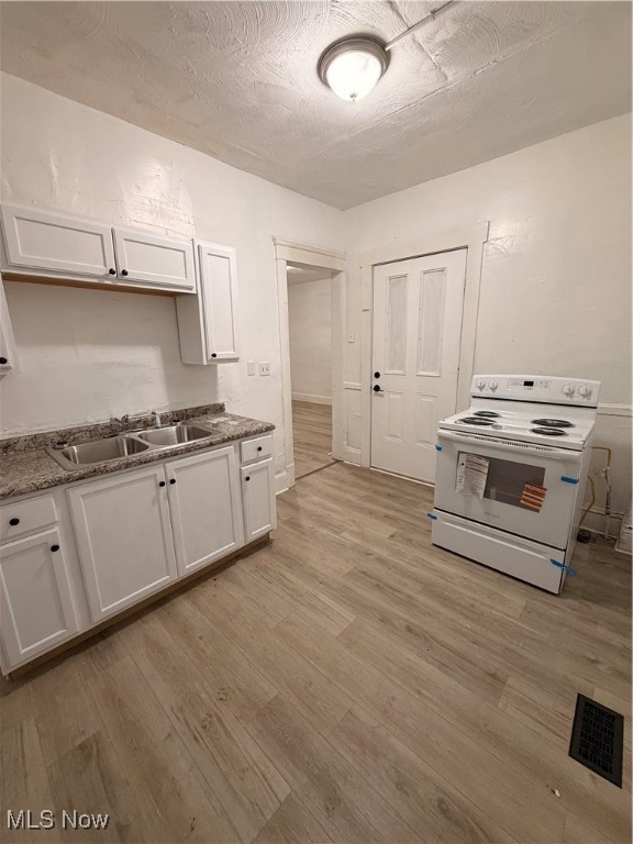 10512 Greenlawn Avenue Cleveland OH 44108