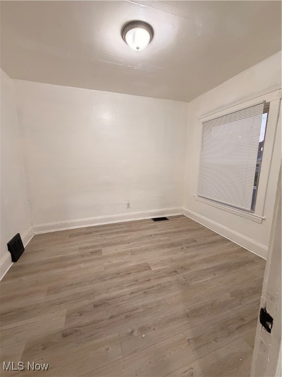 10512 Greenlawn Avenue Cleveland OH 44108