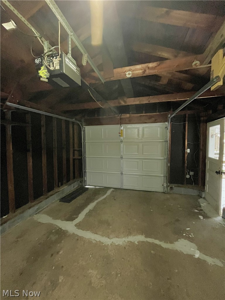 2110 12th Street SW Akron OH 44314