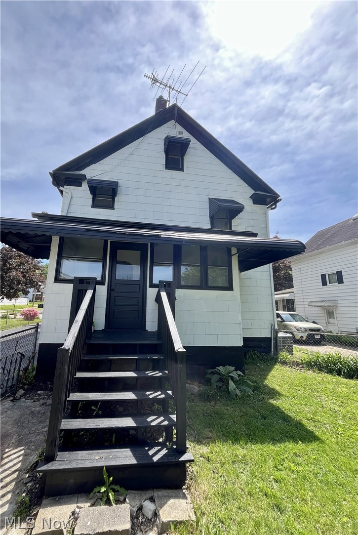 2110 12th Street SW Akron OH 44314