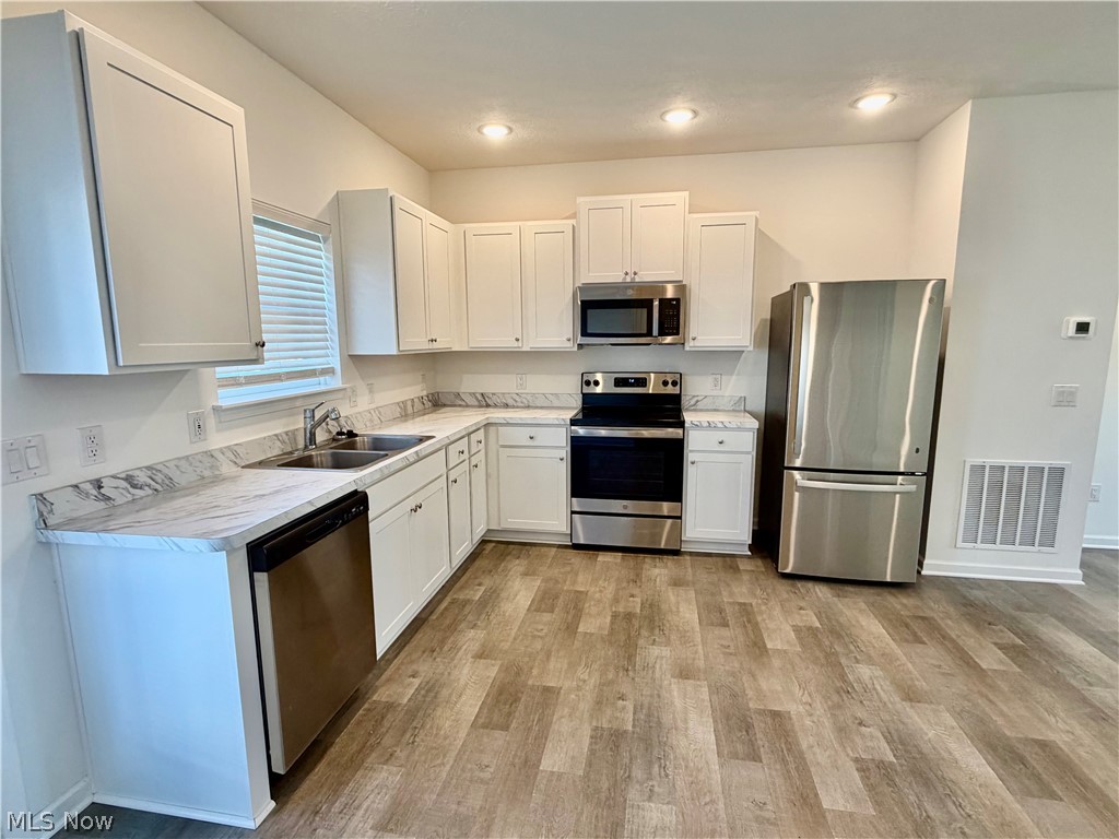 677 Crossings Lane Akron OH 44320
