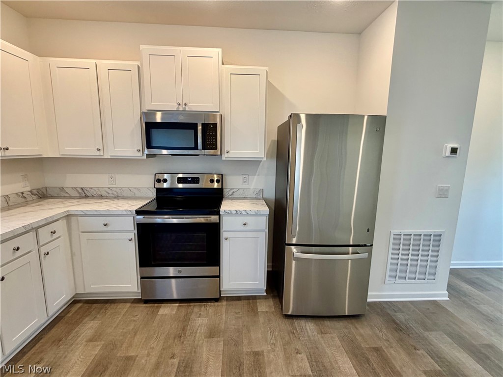 677 Crossings Lane Akron OH 44320