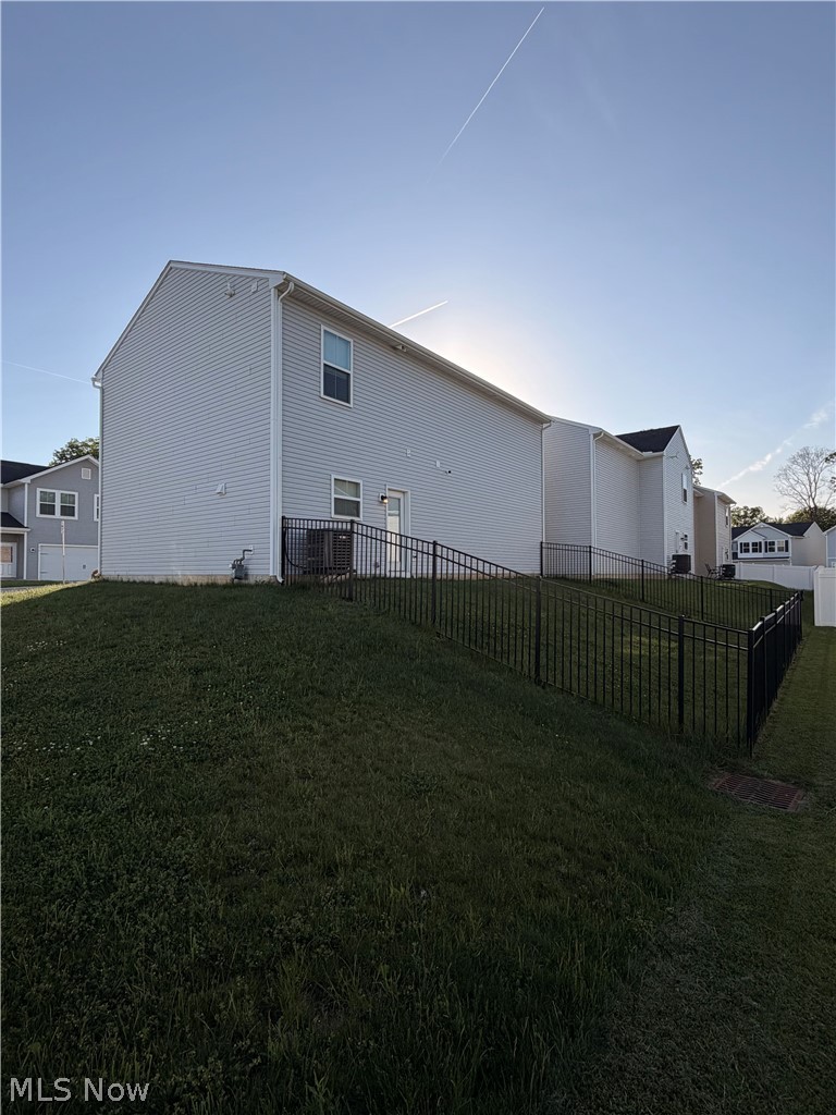 677 Crossings Lane Akron OH 44320