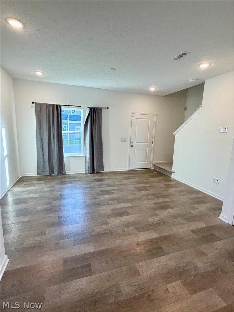 677 Crossings Lane Akron OH 44320