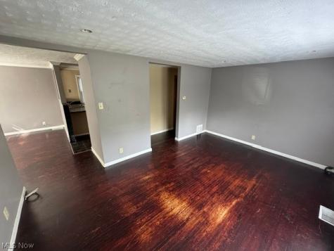 1532 Genesee Road South Euclid OH 44121