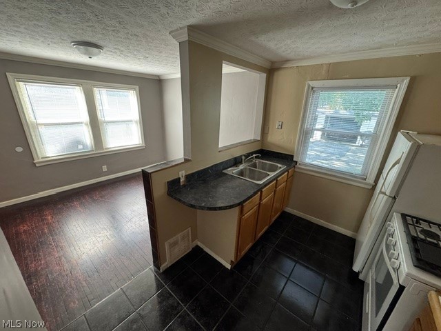 1532 Genesee Road South Euclid OH 44121