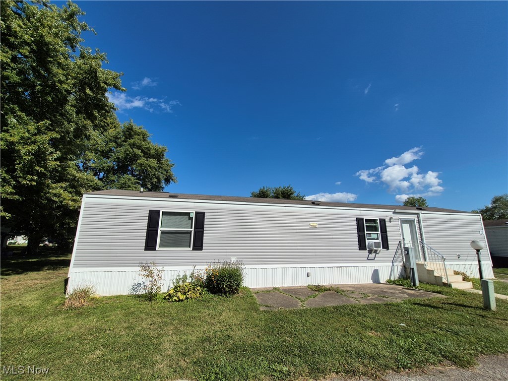 120 Kenny Brook Lane Elyria OH 44035