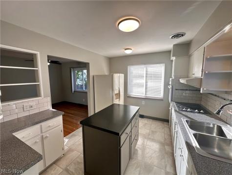 114 Greencrest Terrace Akron OH 44313