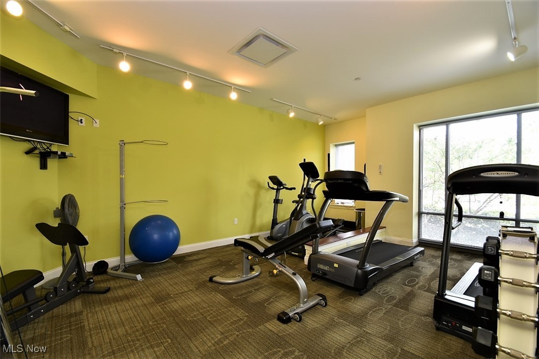 16800 Van Aken Shaker Heights OH 44120