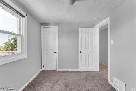 5606 Theota Avenue Parma OH 44129