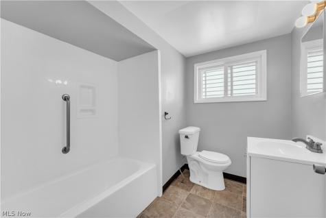 5606 Theota Avenue Parma OH 44129