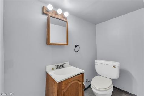 5606 Theota Avenue Parma OH 44129