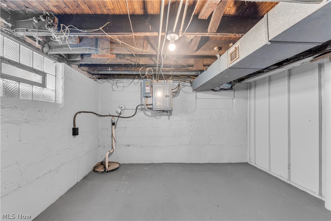5606 Theota Avenue Parma OH 44129
