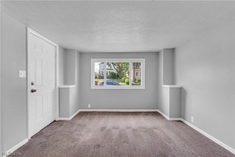 5606 Theota Avenue Parma OH 44129