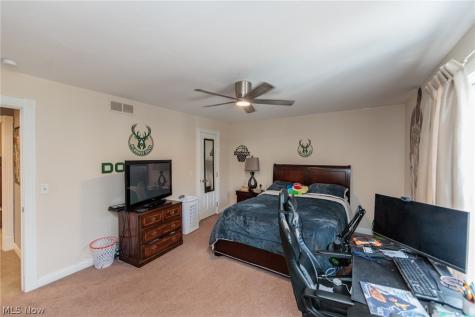 30 Cableknoll Lane Moreland Hills OH 44022