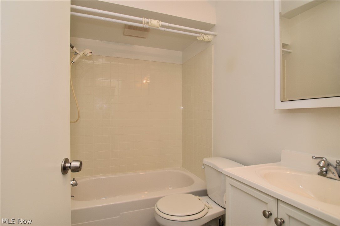6545 Arbordale Solon OH 44139