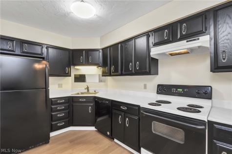 12550 Lake Avenue Lakewood OH 44107