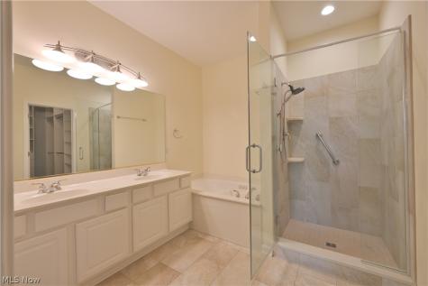 29465 Hummingbird Circle Westlake OH 44145