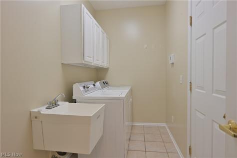 29465 Hummingbird Circle Westlake OH 44145