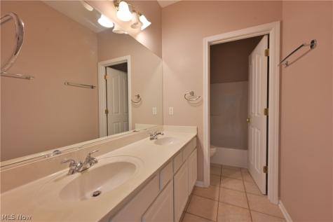29465 Hummingbird Circle Westlake OH 44145