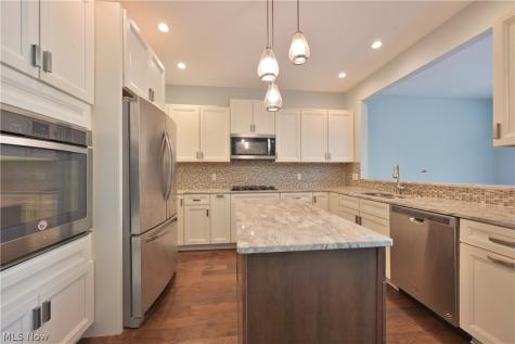 29465 Hummingbird Circle Westlake OH 44145
