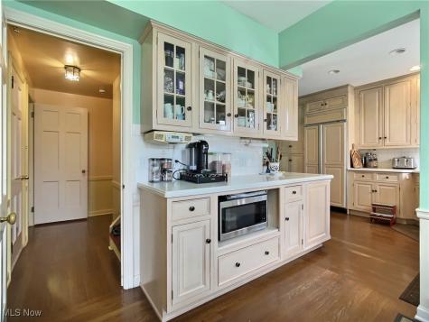 14575 Shaker Boulevard Shaker Heights OH 44120