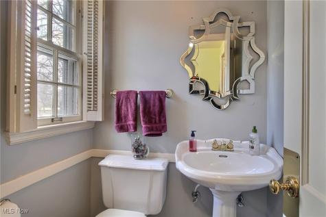 14575 Shaker Boulevard Shaker Heights OH 44120