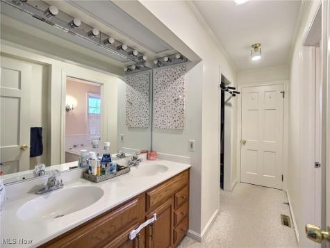 14575 Shaker Boulevard Shaker Heights OH 44120