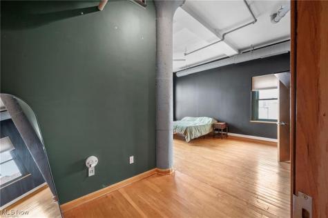 2077 E 4th Street Cleveland OH 44115