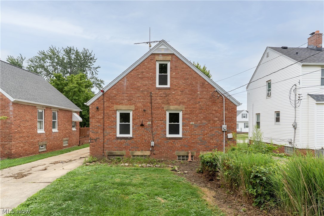 10201 Grace Avenue Garfield Heights OH 44125